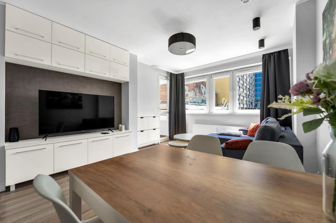 Chmielna Downtown Apartments - City Center, Aircon - By Rentujemy Варшава Екстер'єр фото